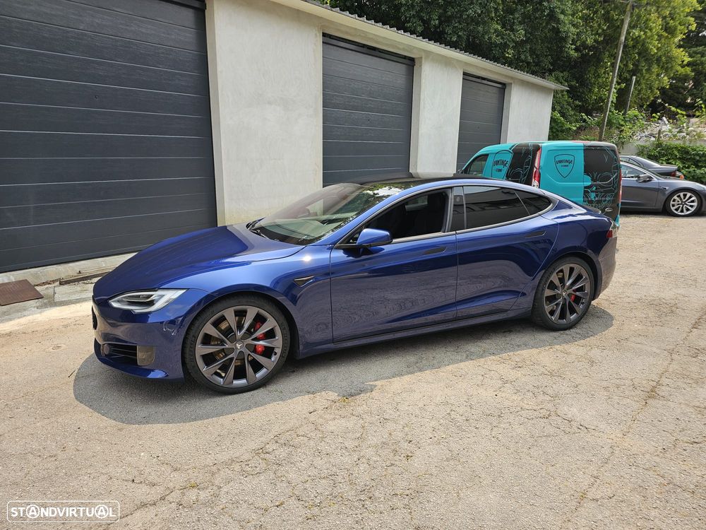 Tesla Model S Performance - 2