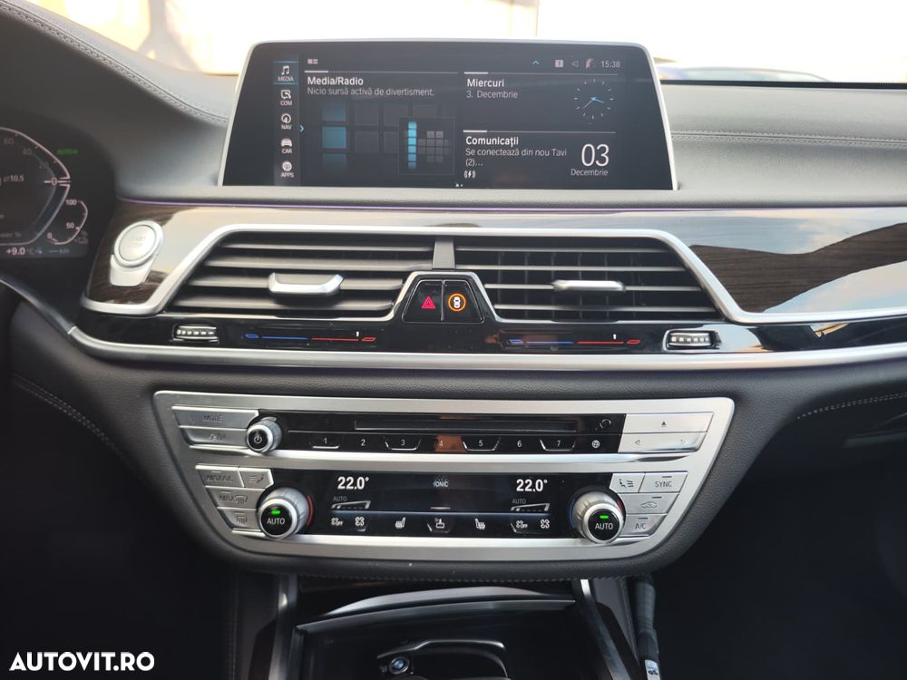 BMW Seria 7 745Le xDrive - 26