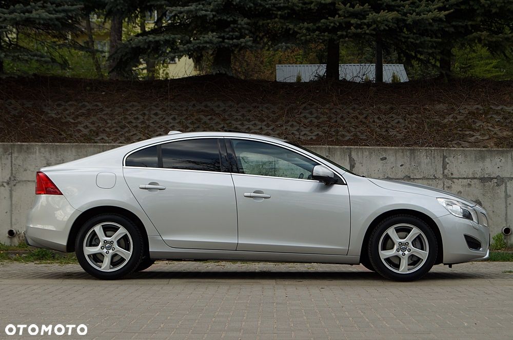 Volvo S60 D5 Summum - 11