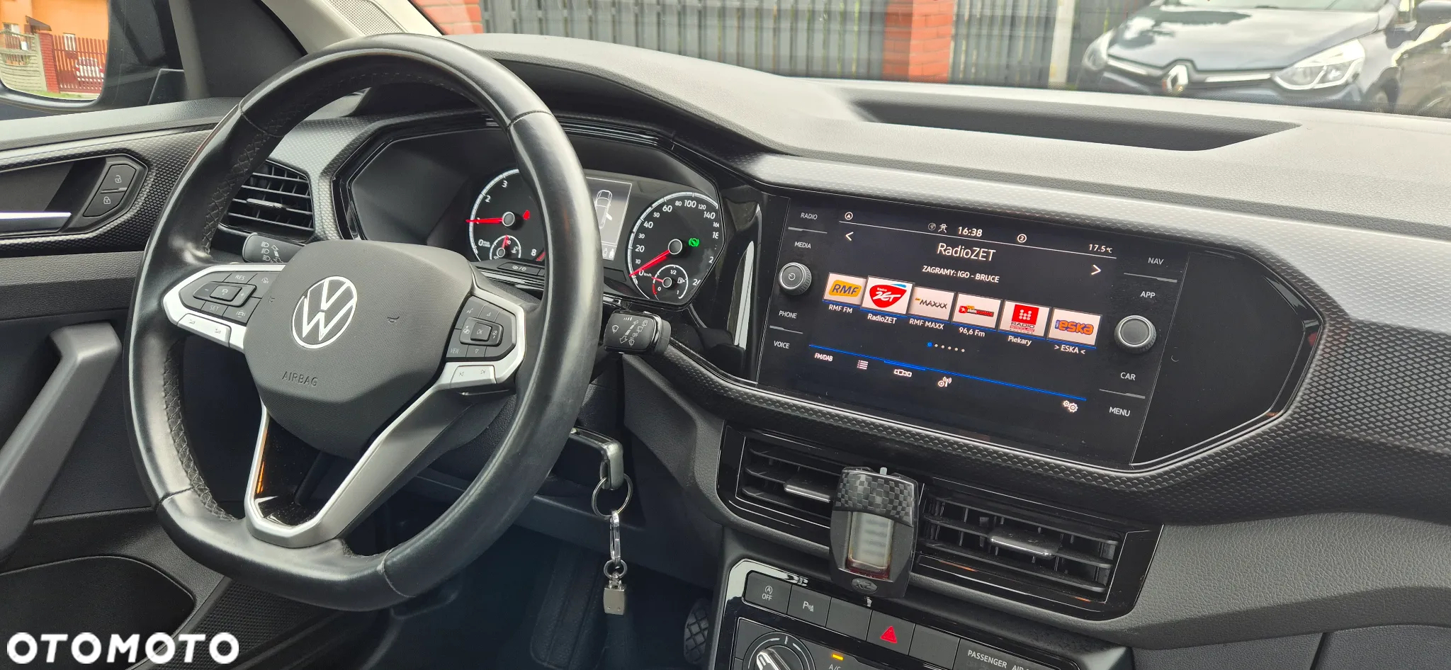 Volkswagen T-Cross 1.0 TSI OPF DSG ACTIVE - 17