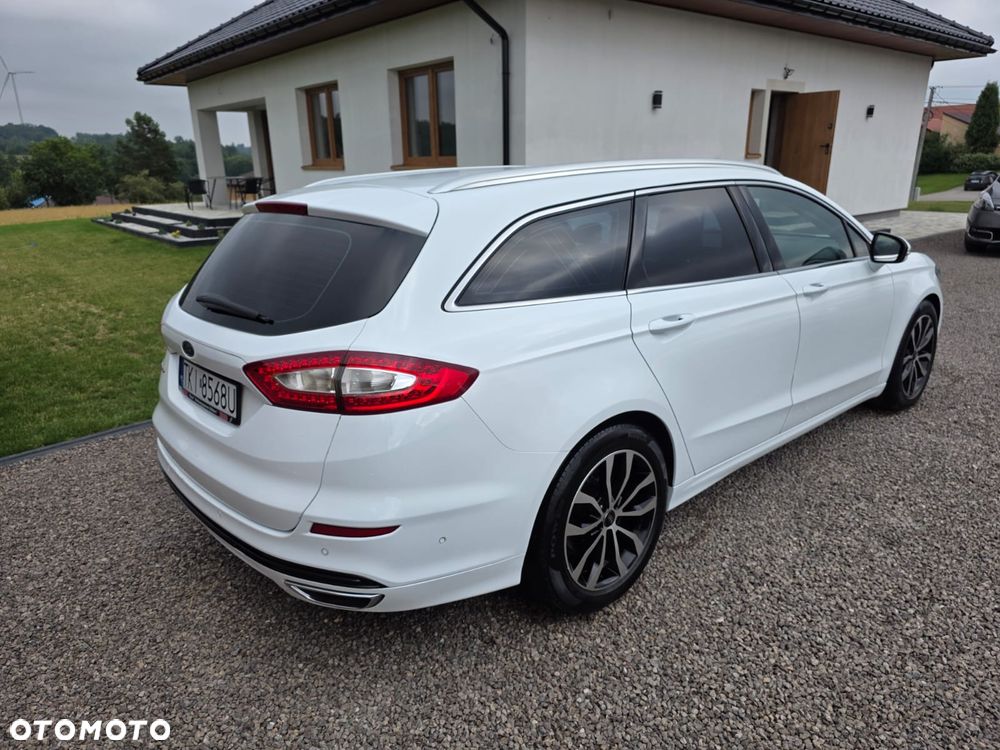 Ford Mondeo 2.0 TDCi Titanium PowerShift - 4