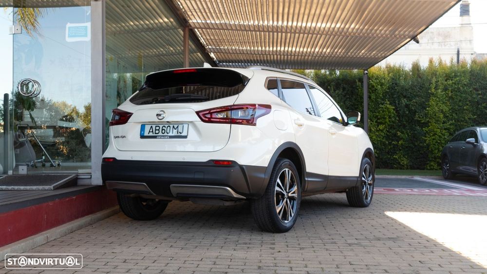 Nissan Qashqai 1.5 dCi N-Connecta J18 - 3