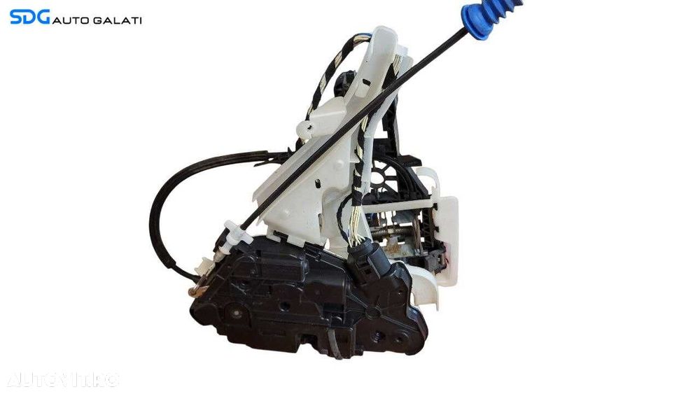 Broasca Incuietoare cu Suport Maner Usa Portiera Dreapta Fata Volkswagen Scirocco 2009 - 2014 Cod 5N2837016C [L8544] - 1