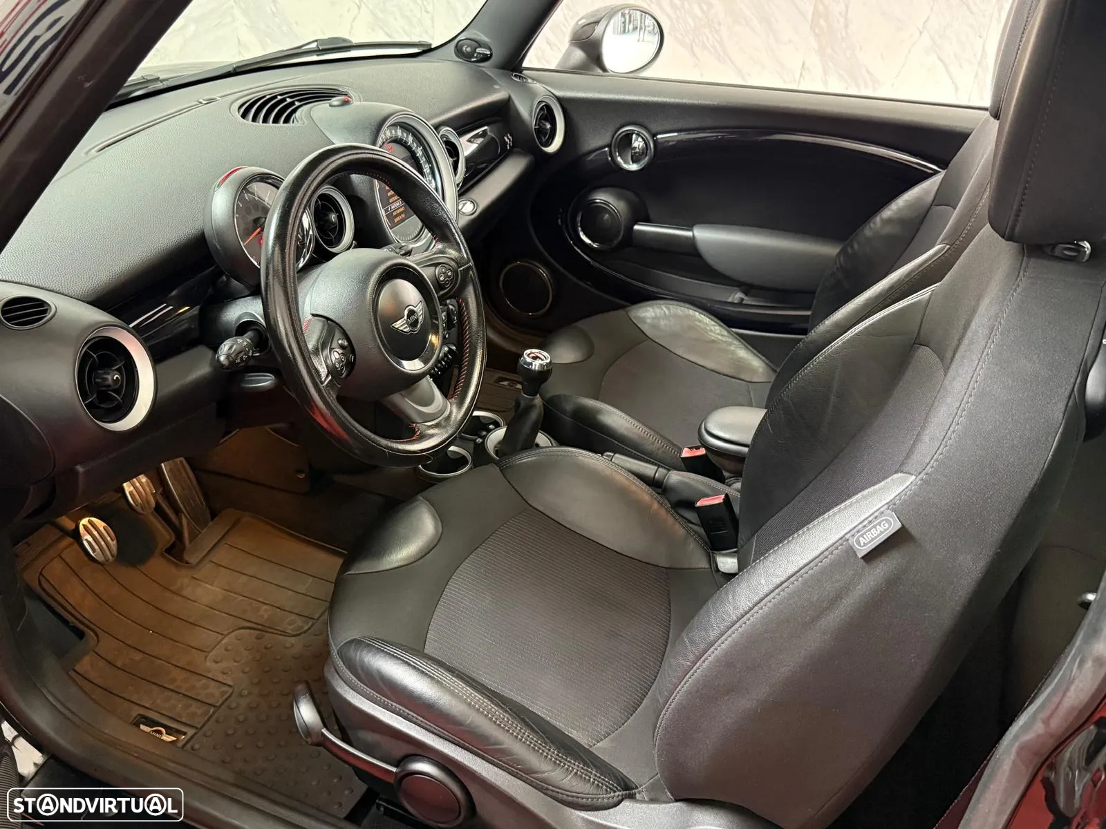 MINI 3 Portas John Cooper Works - 9