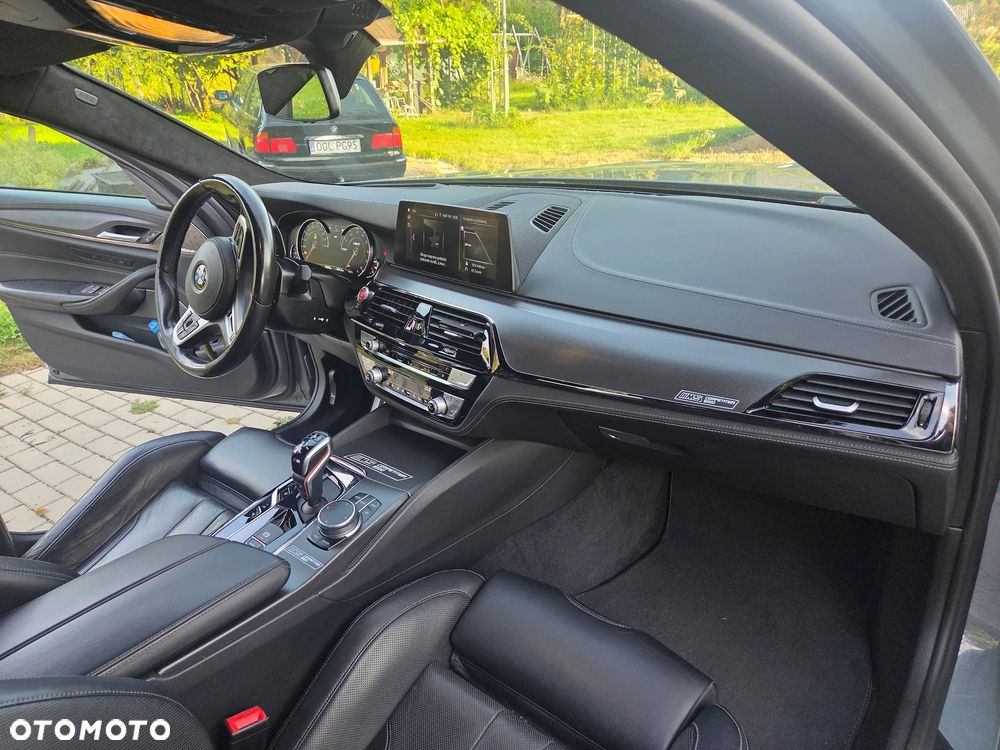 BMW M5 - 12