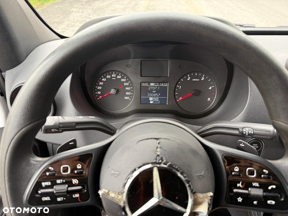 Mercedes-Benz SPRINTER - 11