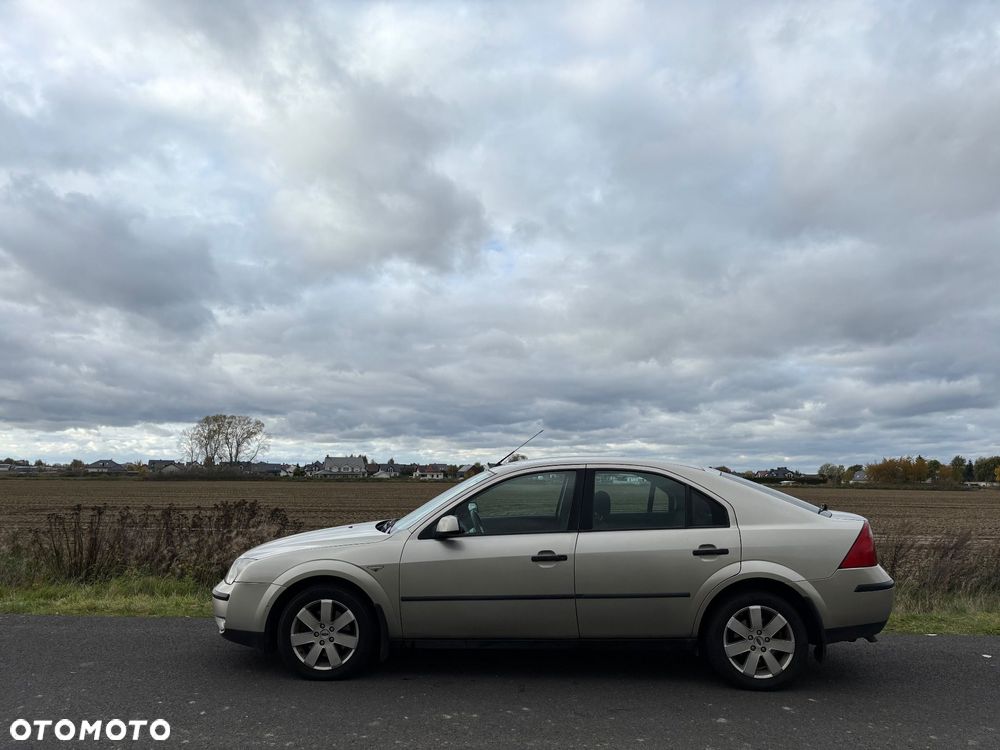 Ford Mondeo 2.0 TDCi Ambiente - 6