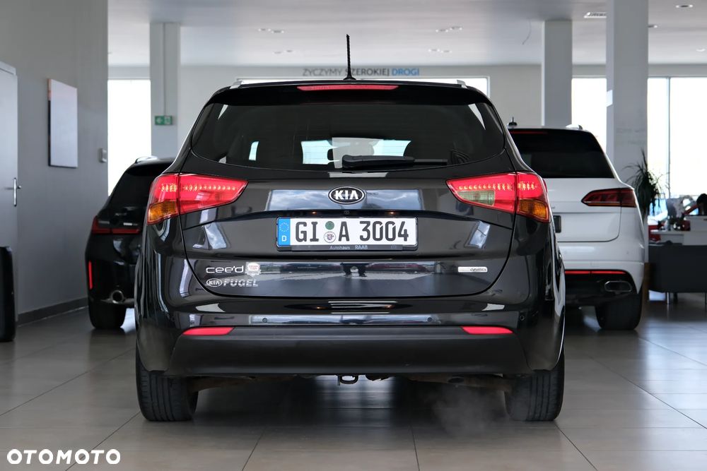 Kia Ceed 1.6 GDI Dream-Team Edition - 9