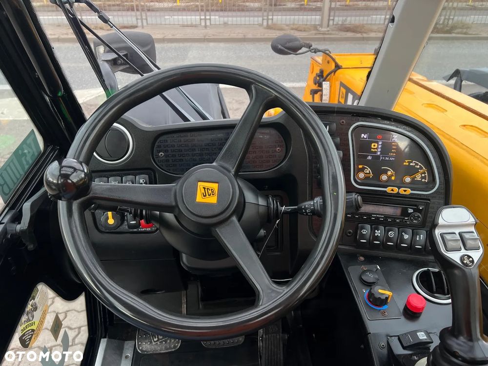 JCB 526-56 AGRI TURBO - 11