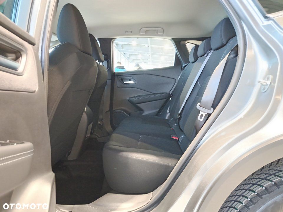 Nissan Qashqai 1.3 DIG-T MHEV Acenta Xtronic - 12