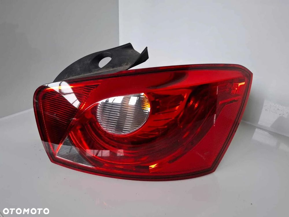 LAMPA TYLNA TYŁ PRAWA SEAT IBIZA IV 6J 6J4945258D HB - 3