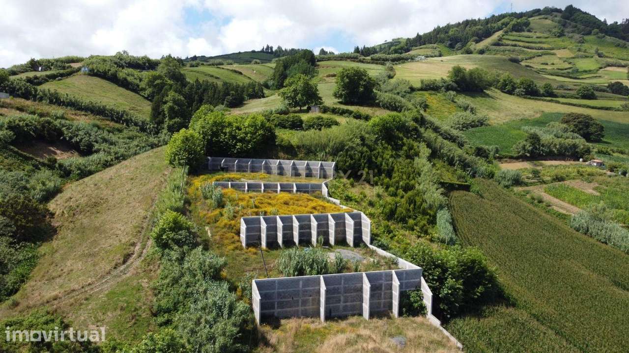 Terreno com 6.680 m² para construção de moradia e criação de uma quint - Grande imagem: 5/5