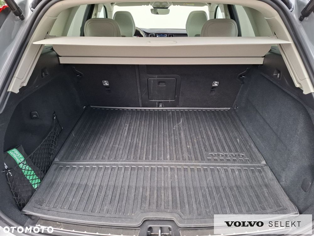 Volvo XC 60 - 35