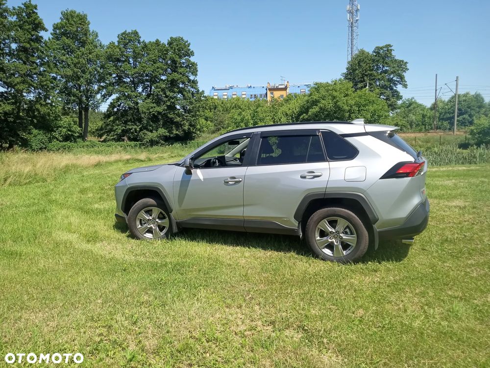 Toyota RAV4 - 4