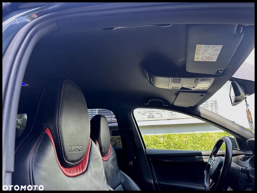 Skoda Octavia 2.0 TDI (Green tec) RS - 27