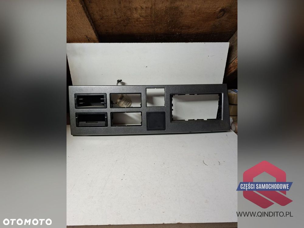OSŁONA RAMKA  KOKPITU RENAULT GAMA T - 2