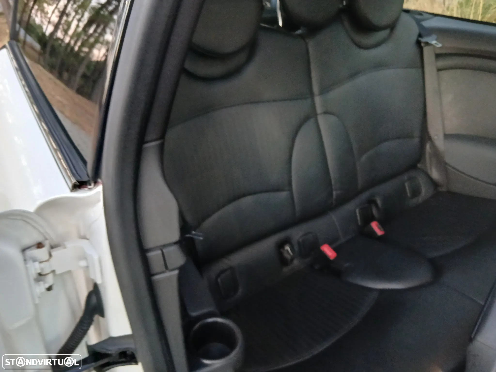 MINI Clubman Cooper D - 8