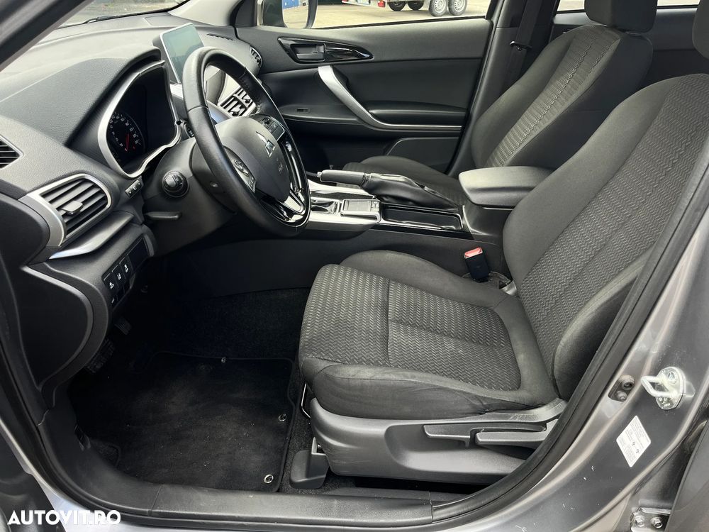 Mitsubishi Eclipse-Cross - 10