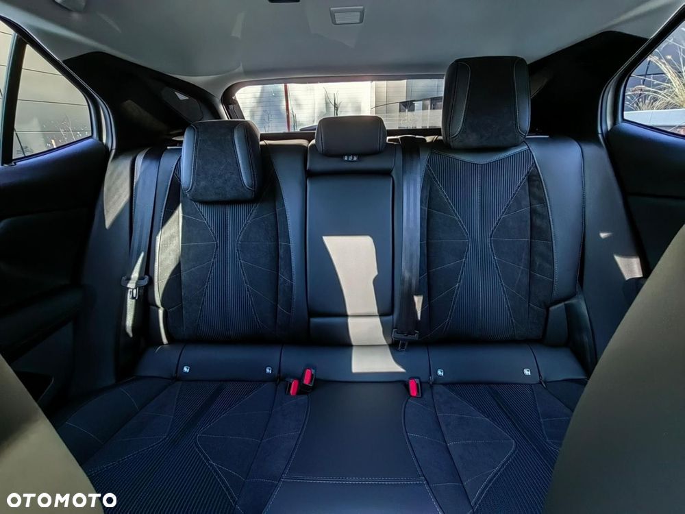 DS Automobiles DS 4 1.2 mHEV Étoile Alcantara eDCS6 - 22