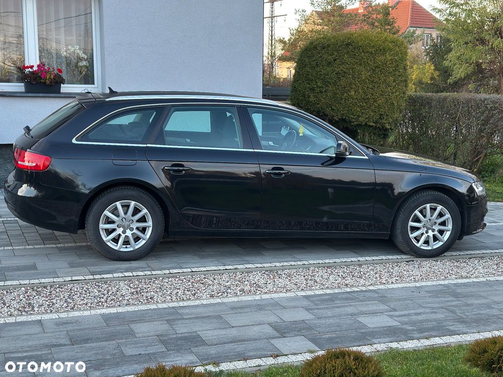 Audi A4 Avant 2.0 TDI DPF Ambiente - 2
