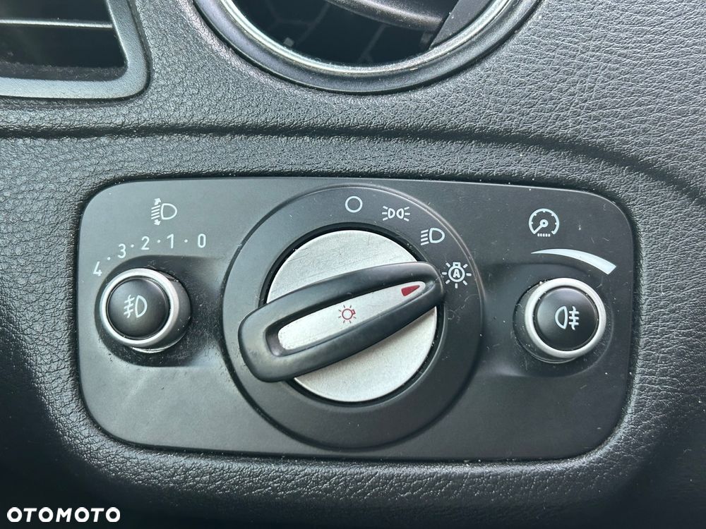 Ford S-Max 2.0 TDCi DPF Titanium - 12