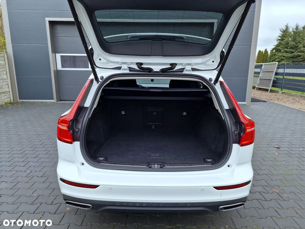 Volvo V60 Cross Country D4 AWD Geartronic - 12