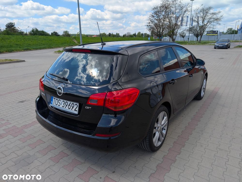 Opel Astra 1.7 CDTI DPF - 1