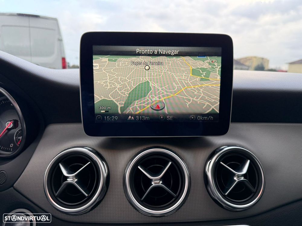 Mercedes-Benz GLA 180 CDI Urban - 24