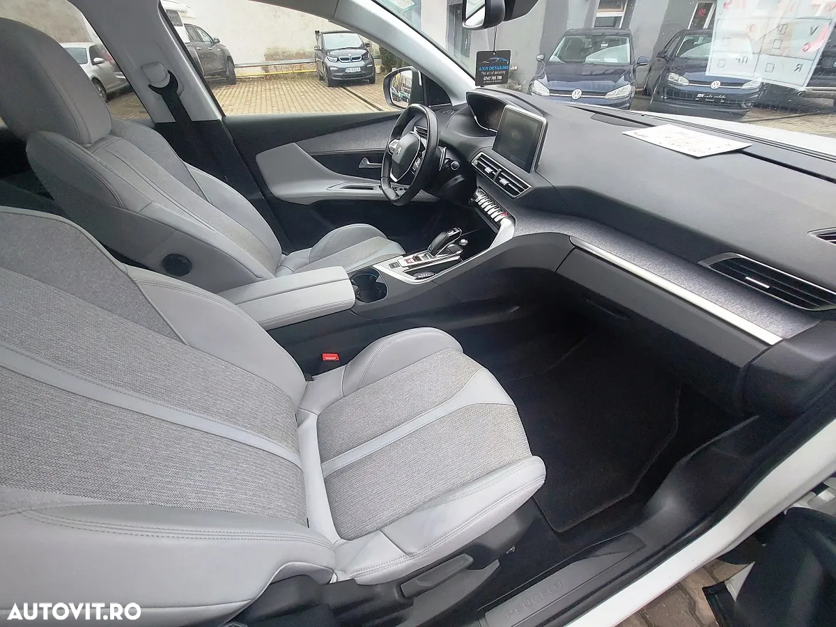 Peugeot 3008 1.2 PureTech 130 EAT8 Allure Pack - 12