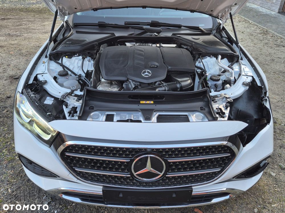 Mercedes-Benz Klasa E - 26