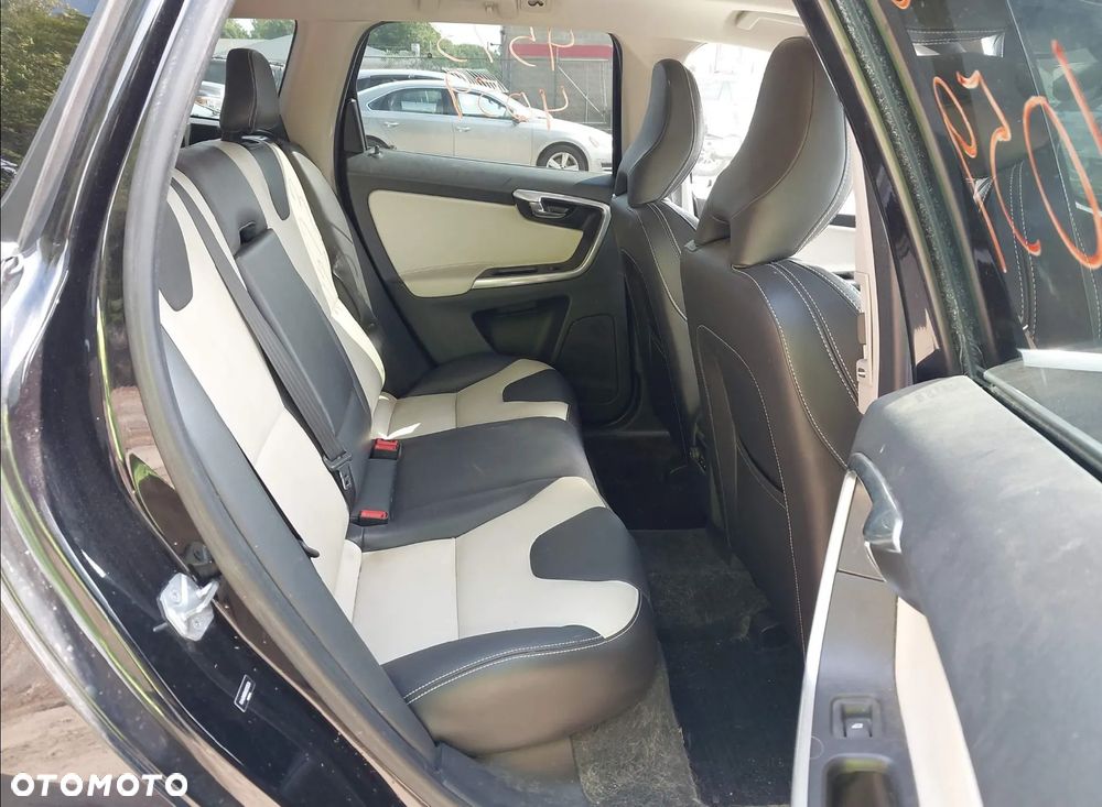 Volvo XC 60 - 11