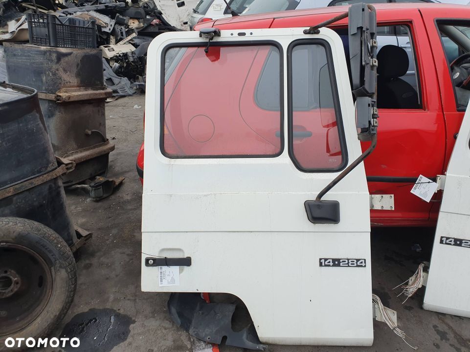 DRZWI PRAWE PRZÓD MAN MLC 14.284 - 1