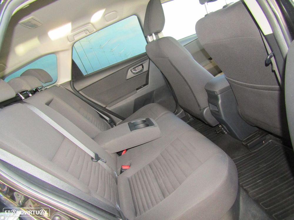 Toyota Auris Touring Sports - 10