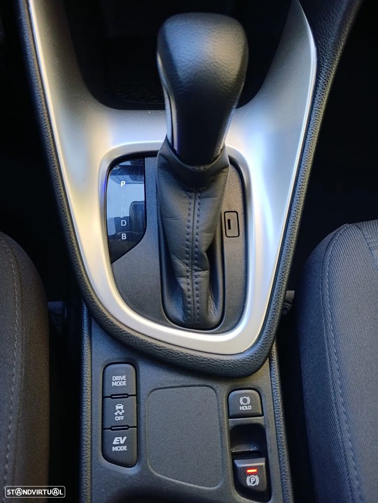 Toyota Yaris 1.5 HDF Comfort Plus - 5