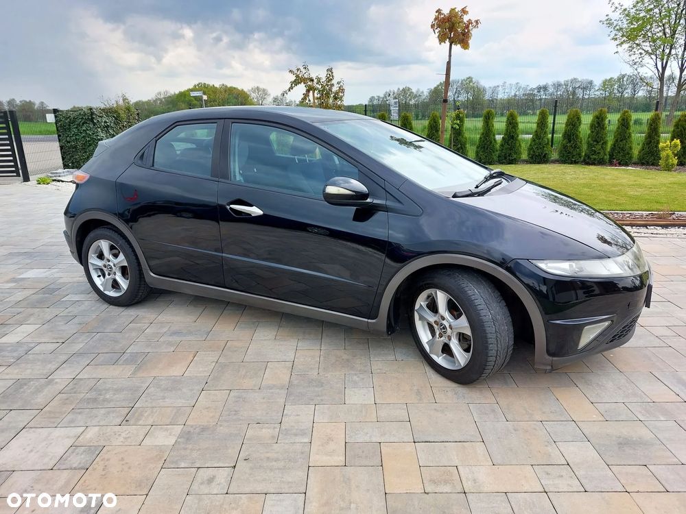 Honda Civic 1.8 Comfort - 25