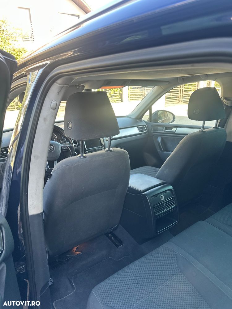 Volkswagen Touareg 3.0 V6 TDI BMT - 11