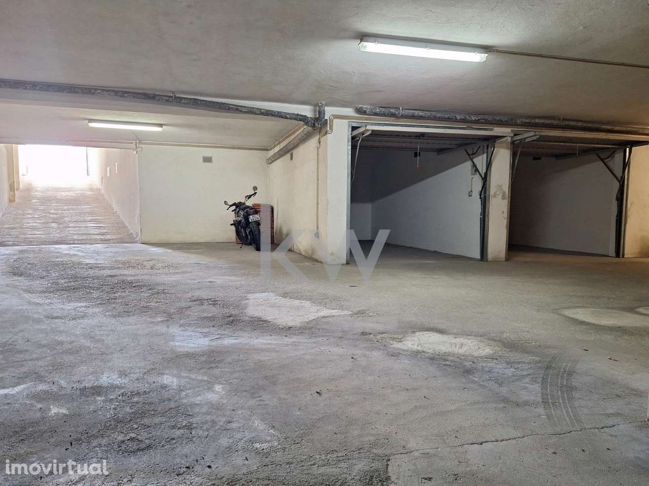Garagem Fechada com 16,10m2 no Centro de Mira - Grande imagem: 3/19