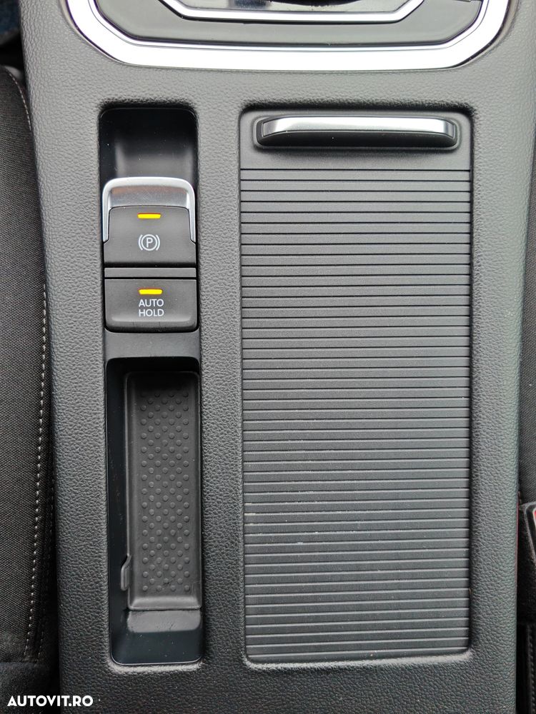 Volkswagen Passat - 16