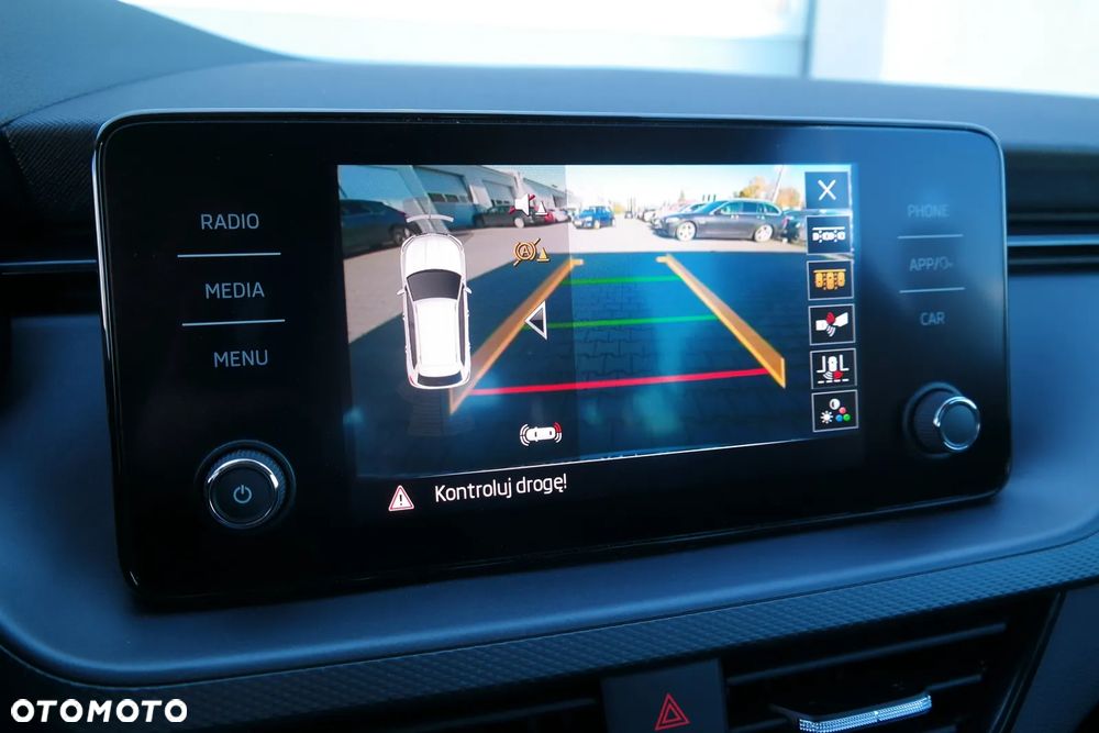 Skoda Kamiq 1.0 TSI Ambition DSG - 26