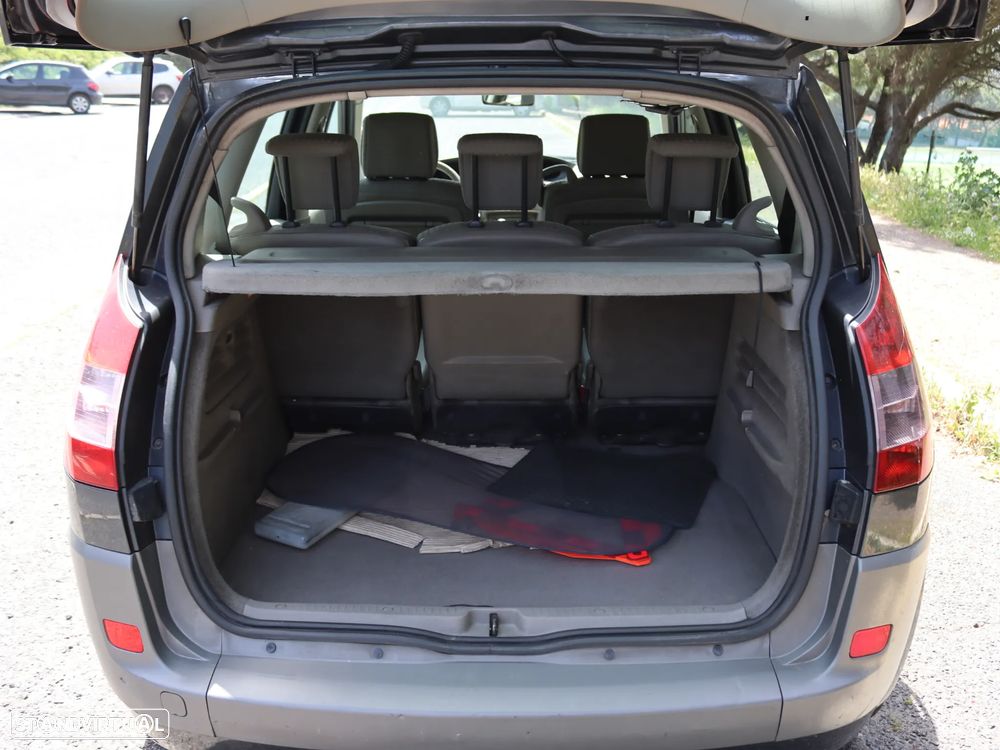 Renault Scénic 1.5 dCi Confort - 8