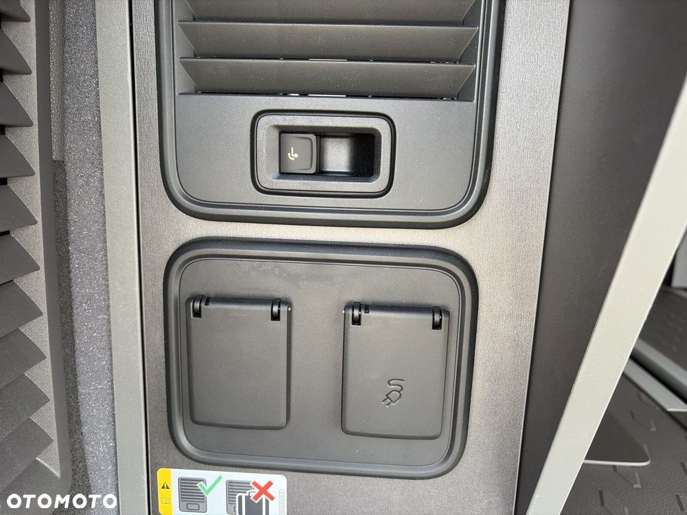 Volkswagen California - 24
