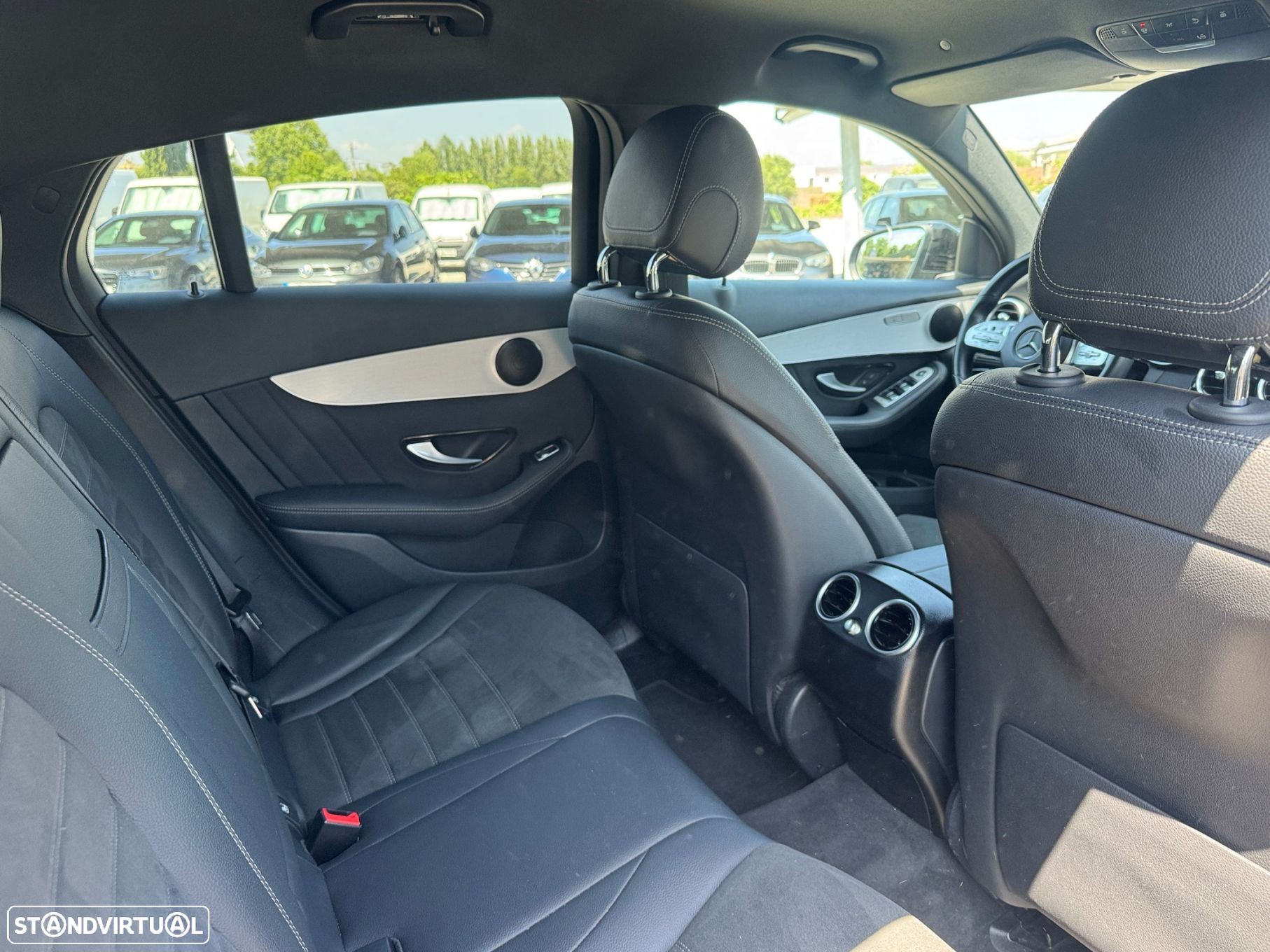 Mercedes-Benz GLC 300 - 14