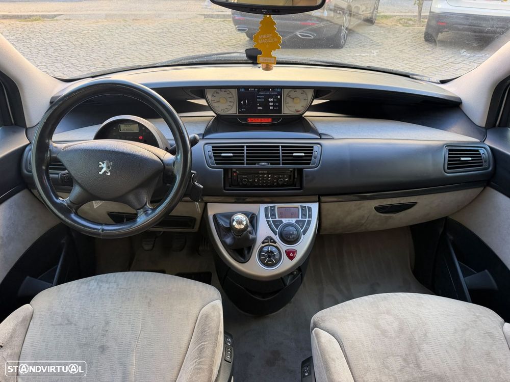 Peugeot 807 2.0 HDi - 18