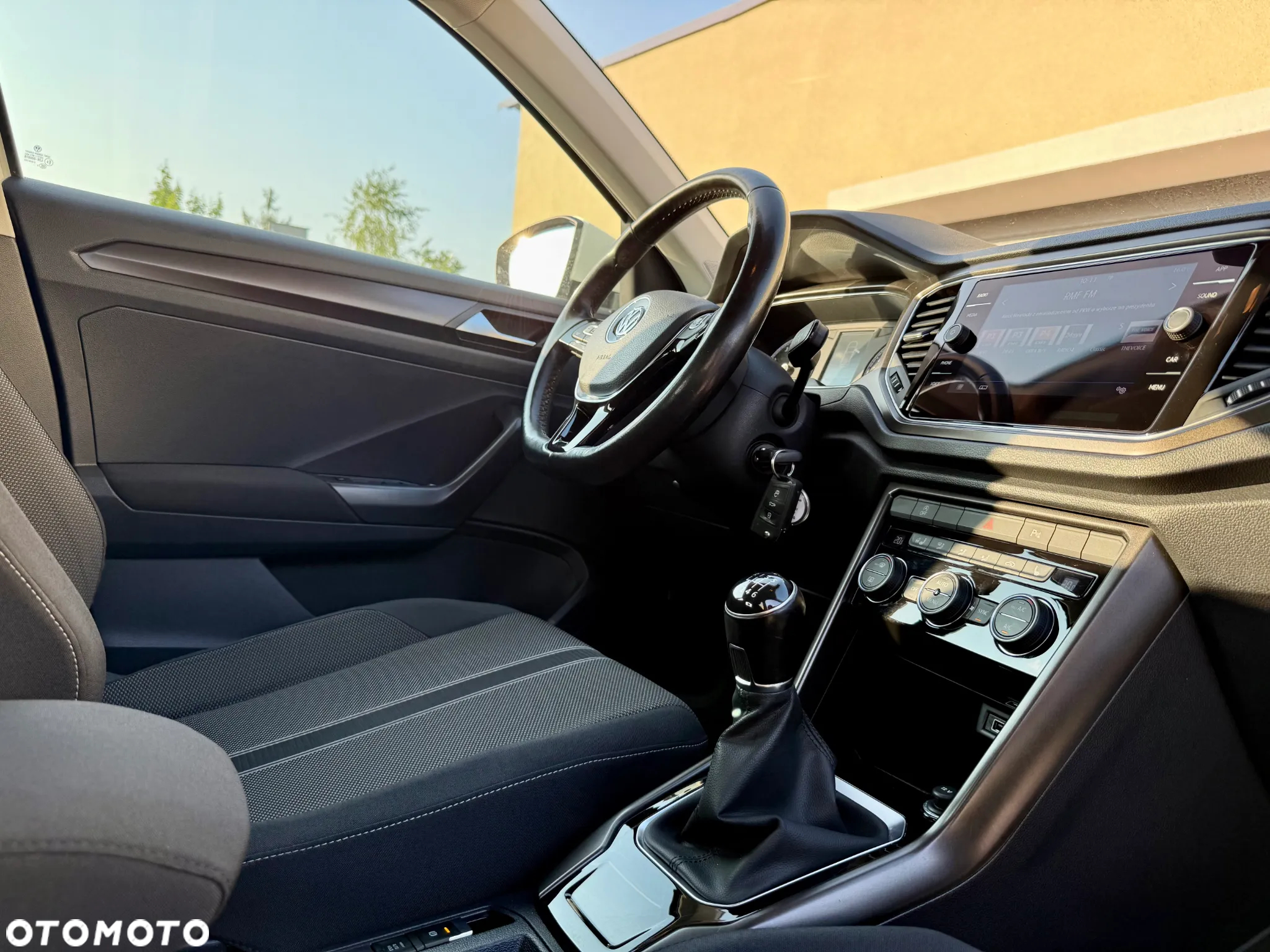 Volkswagen T-Roc 1.5 TSI Life - 35
