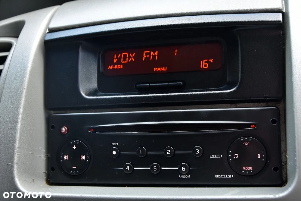 Nissan Primastar 2.0 115KM - 24