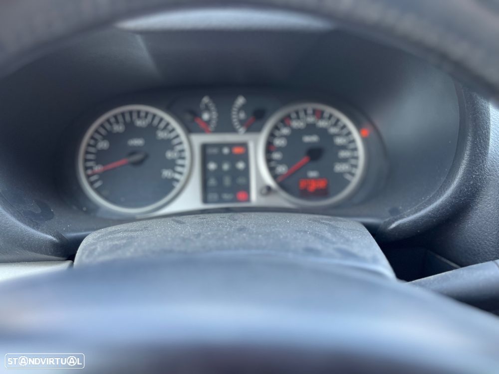 Renault Clio 1.5 dCi Confort Dynamique - 9