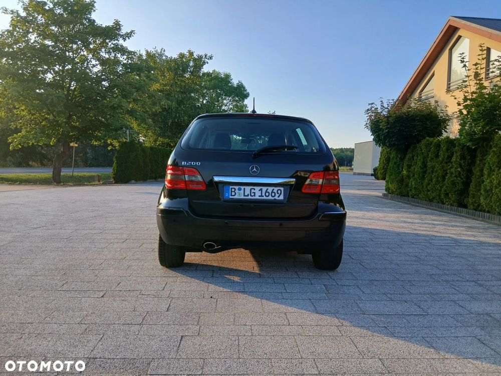 Mercedes-Benz Klasa B 200 Autotronic Special Edition - 4