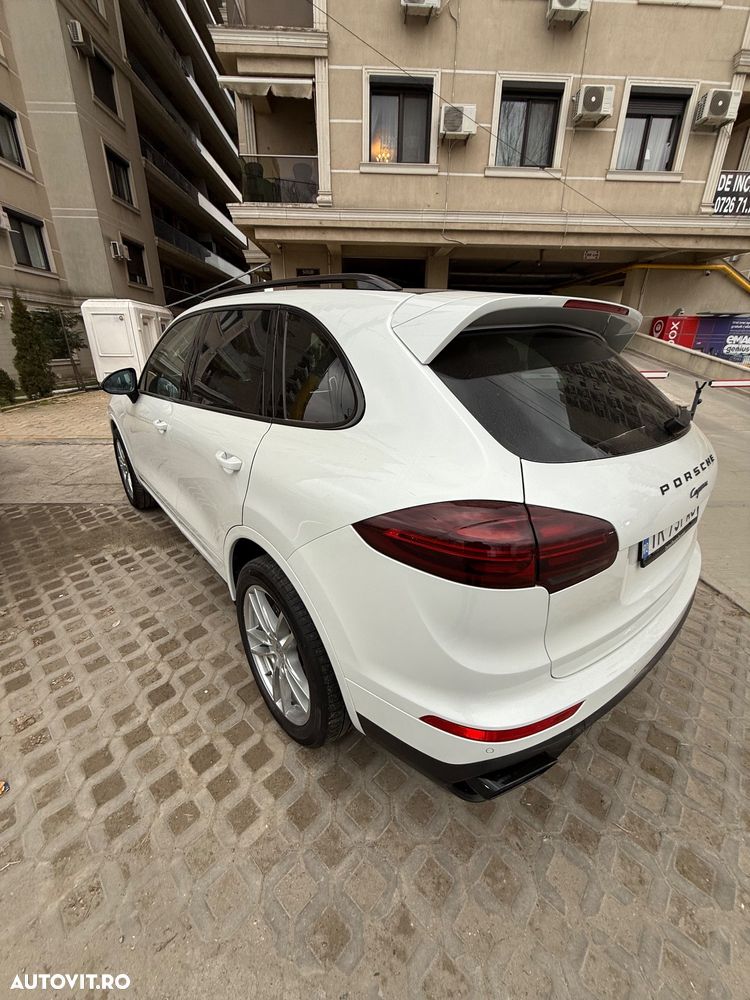 Porsche Cayenne - 3