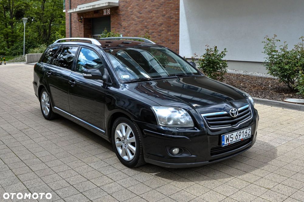 Toyota Avensis - 6