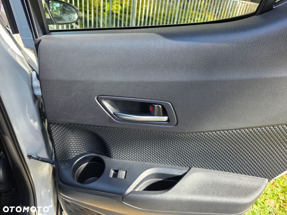 Toyota C-HR 1.8 Hybrid GPF GR Sport - 32